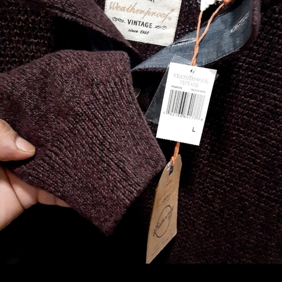 Vintage weatherproof pullover sweater. Size Large - Picture 2 of 9